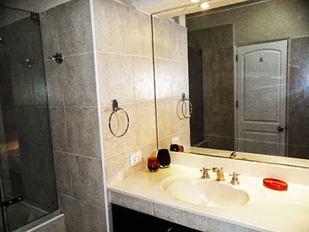 Baños del Alquiler de Departamentos en el distrito de barranco limite con miraflores