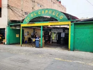 mercadito a 1 cuadra del departamento